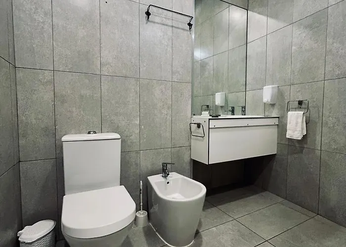 O Ateneu Ponta Delgada (Sao Miguel)